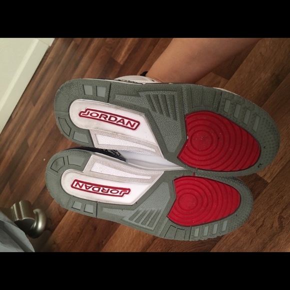 Air Jordan 3 kids size:4.5 Great Condition - Picture 3 of 3